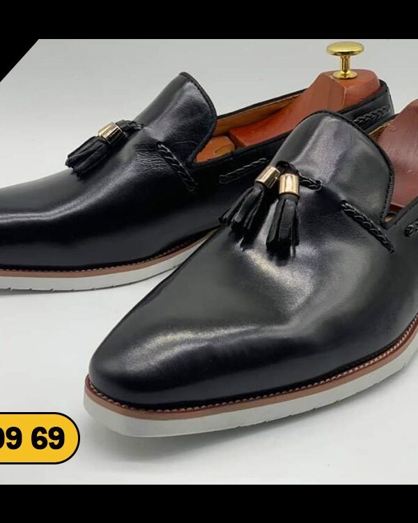 Mocassin Hybride Noir à Pompon
