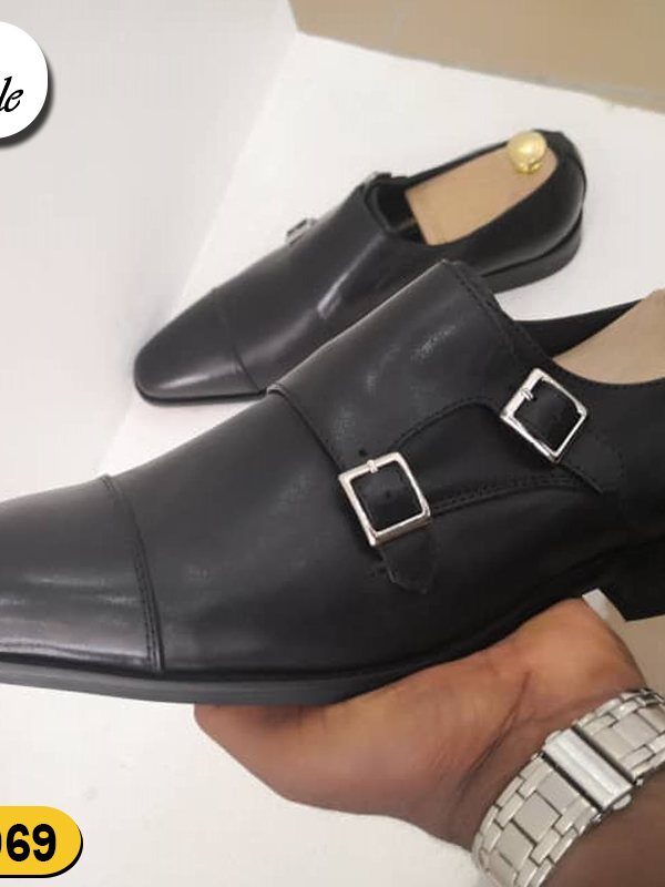 Mocassin Noir Boucle Carrée